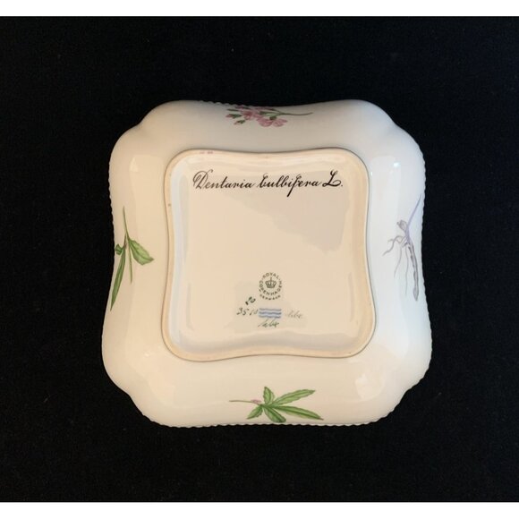 Royal Copenhagen Flora Danica Serving Bowl Dentaria Bulbifera 20/3510 Gilt Edge - Picture 12 of 15